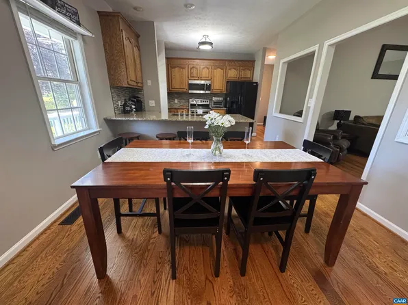18 Forest View Ln, Fishersville, VA 22939