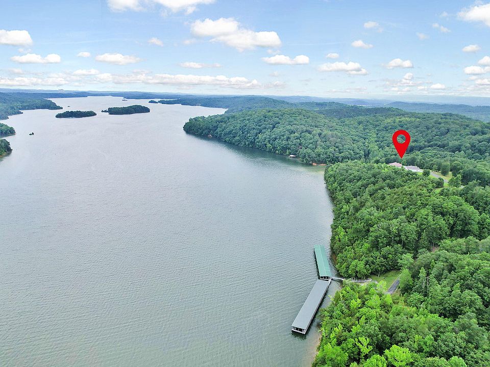 1st image of 370 River Run Trl