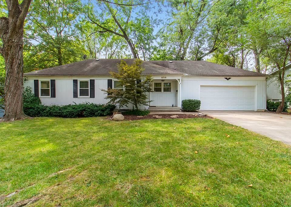 9716 Kessler St, Overland Park, KS 66212 | Zillow