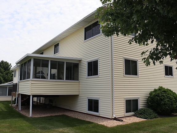 4th image of 1304 McNally Dr #A