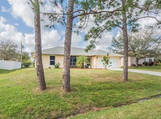 1063 Persian Ln, Sebastian, FL 32958
