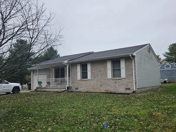 300 Flintwood Dr, North Vernon, IN 47265