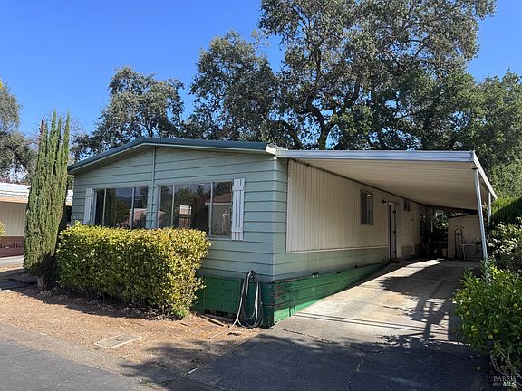 2nd image of 15 Chelsea Cir Court