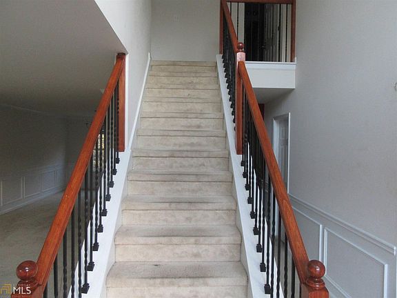 4th image of 6759 Mancha St