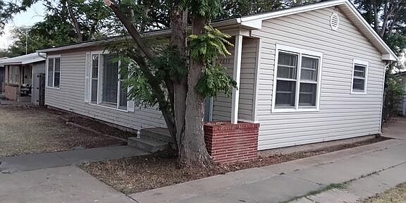 2nd image of 2615 45th St