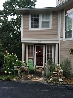 2nd image of 2002 Avalon Avenue