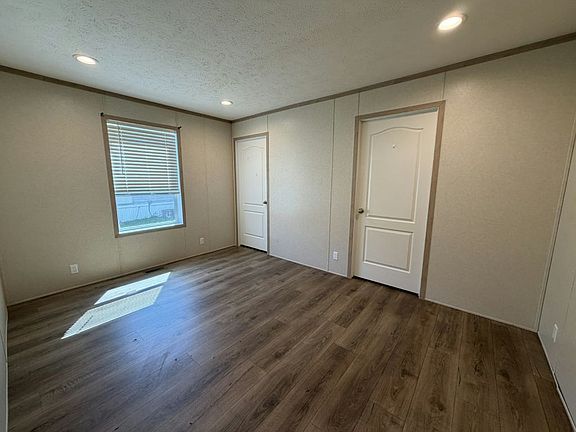 5th image of 2525 County Line Rd #353
