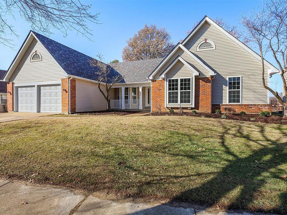 1st image of 12947 Broadridge Ln