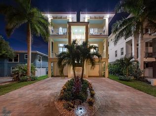 215 Palermo Cir, Fort Myers Beach, FL 33931