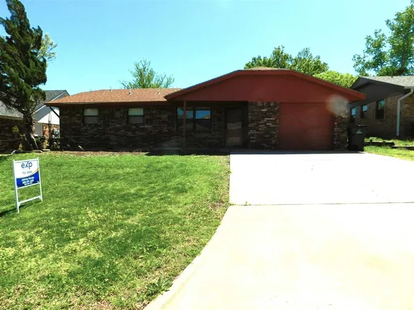 4825 SE Tattershall Way, Lawton, OK 73501