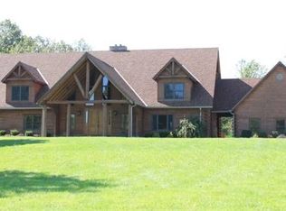 825 Greathouse Rd, Bowling Green, KY 42103