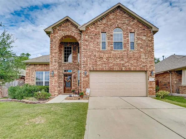 2261 Oak Circle Dr N, Conroe, TX 77301
