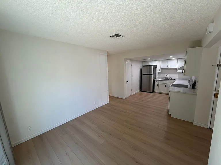 5061 Shell St — Photo 26