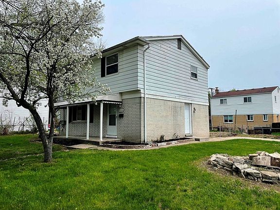 3rd image of 2123 Elbridge Ct