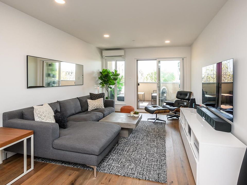 1st image of 1090 Main St APT 302