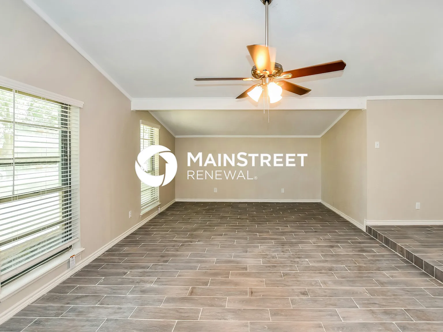 2902 Branch Oaks Dr — Photo 2