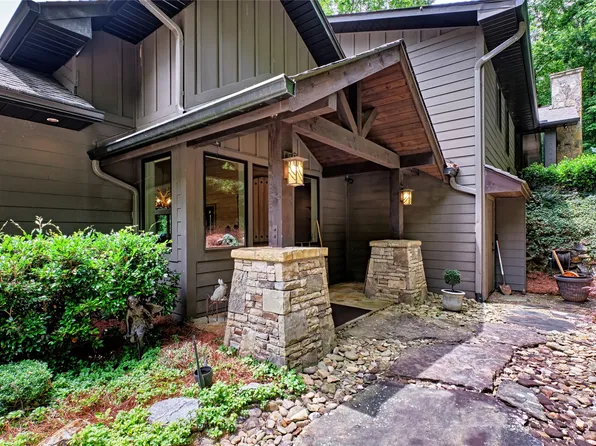 330 Western Rhodes Drive, Highlands, NC 28741