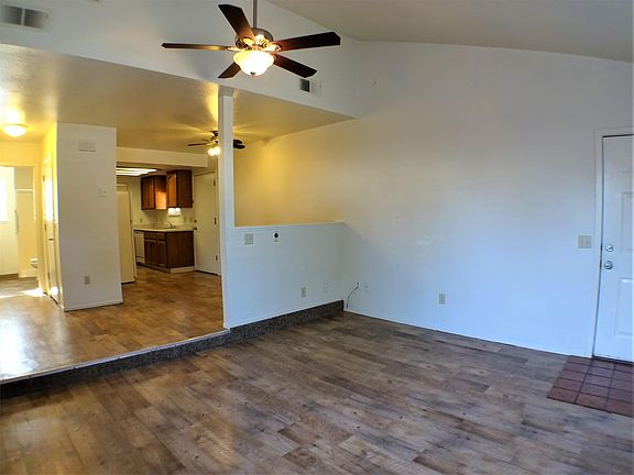 3rd image of 2805 Morseman Ave #1