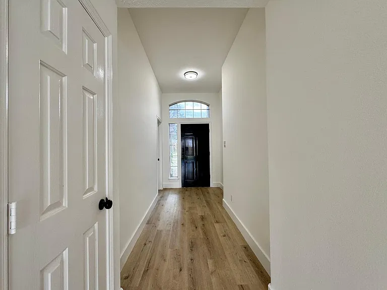6427 Liberty Valley Dr — Photo 12