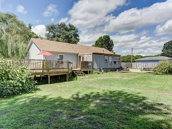 3rd image of 1846 Cromwell Dr