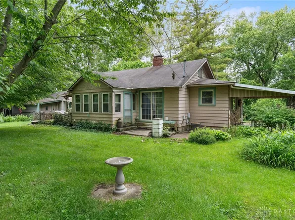 3901 Roslyn Ave, Dayton, OH 45429
