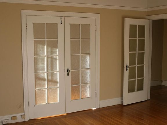 5th image of 3501 Fillmore St APT 201