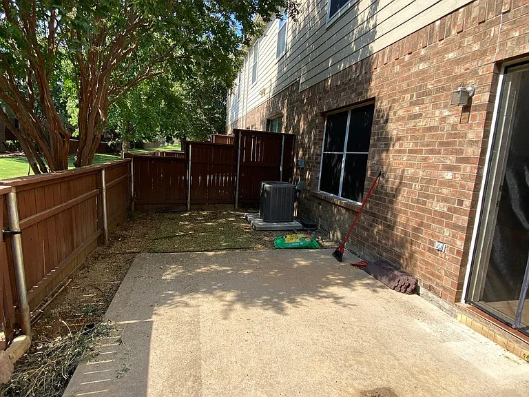 8505 Forest Highlands Dr — Photo 14