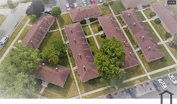 2 bed, $1,560 — Photo 3