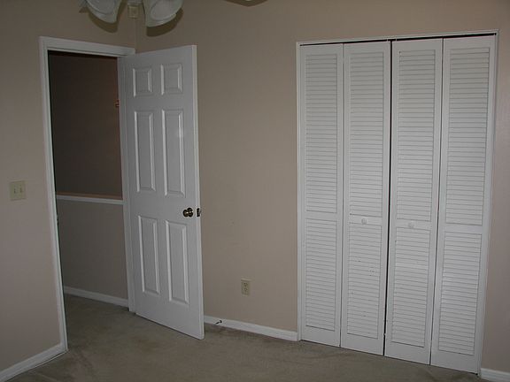 4th image of 85 Debarry Ave APT 1074