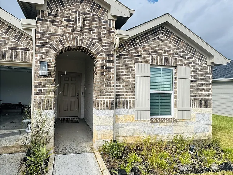 31726 Sutton Meadows Ln — Photo 8