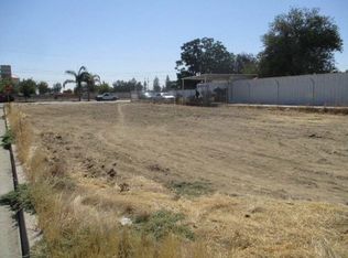 713 10th St, Wasco, CA 93280