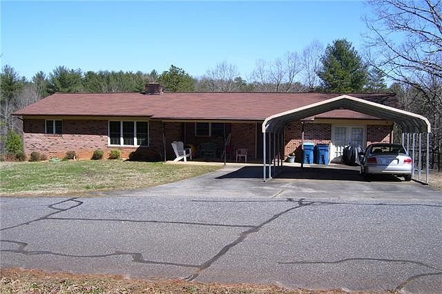 1st image of 1017 Curville St NE