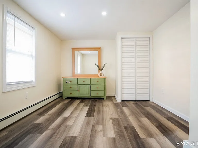 12 Smith St #2 — Photo 7