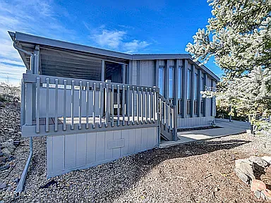 Building Photo - 1190 Lago Vista Dr