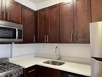 Rented by Hillel Realty Group