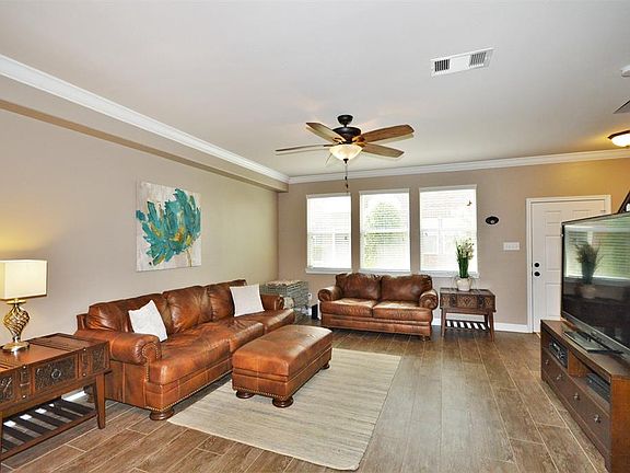 5th image of 1703 Kemah Village Dr