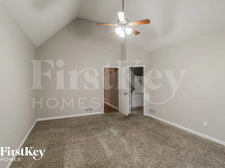 4725 Diggers Way — Photo 10