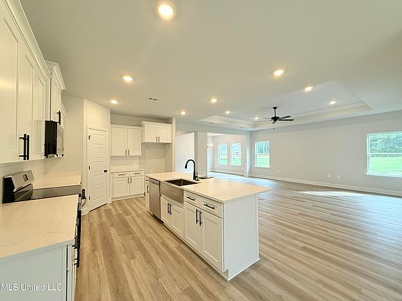 3rd image of 13409 Crane Dr