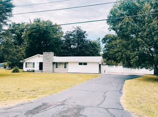 1019 E Fairview Ave, Carthage, MO 64836