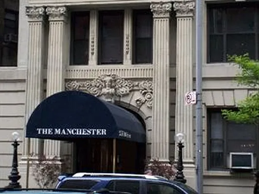 Rented by Douglas Elliman | media 19