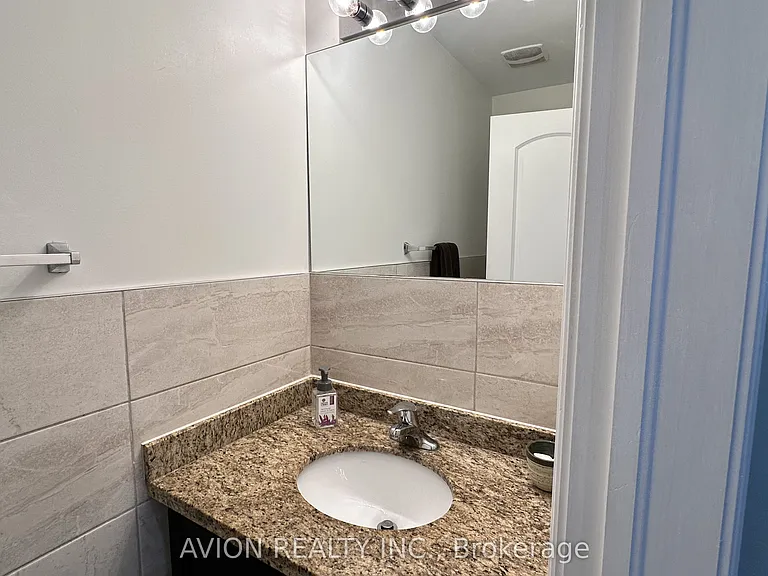 294 Warden Ave — Photo 6