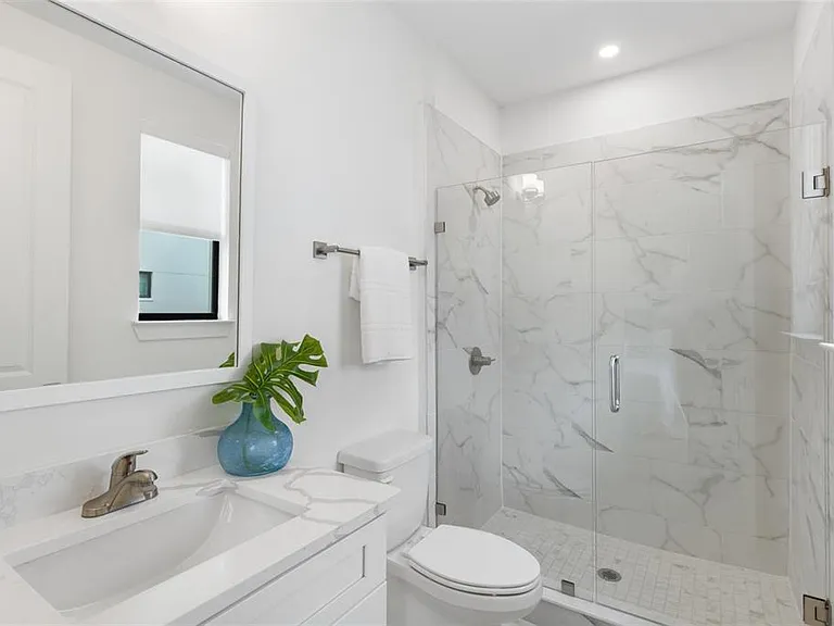 266 Park Lake St #19 — Photo 20