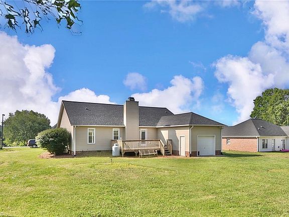 5th image of 1020 Riverpointe Dr