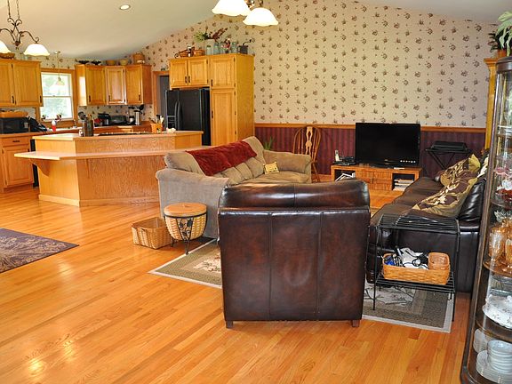 3rd image of 55 Running Cedar Ln