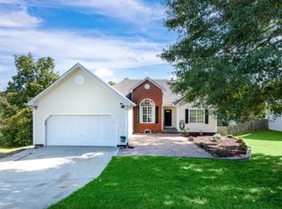 230 Cambridge Dr, Loganville, GA 30052
