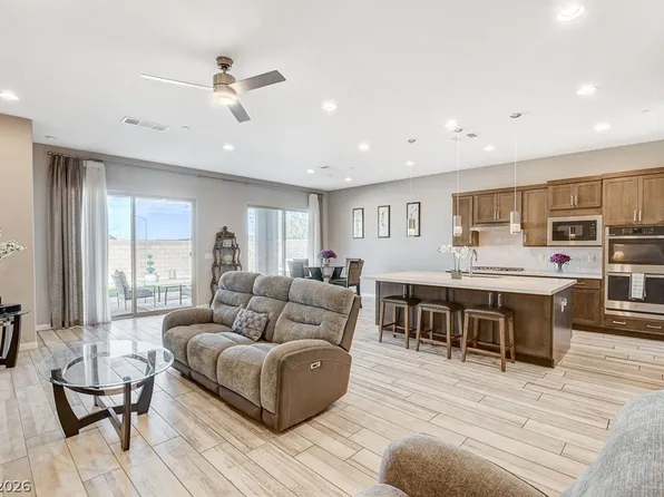 700 Omaggio Pl, Henderson, NV 89011