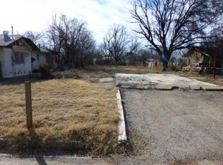 309 W 4th St, Breckenridge, TX 76424