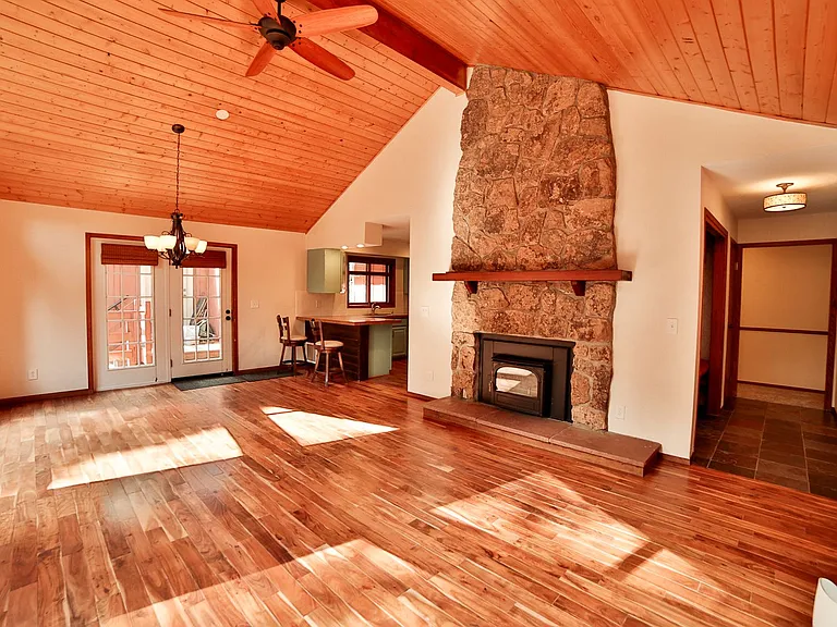 330 Wilderness Drive — Photo 2