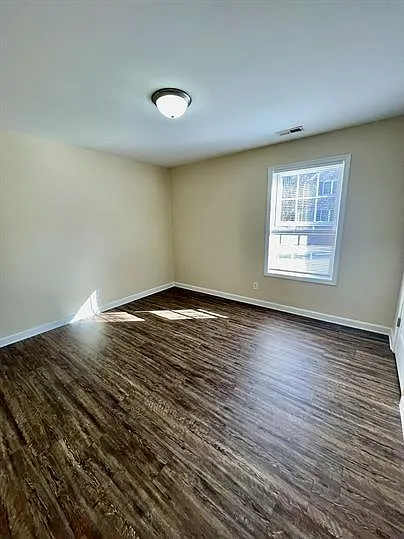 121 Colonnade Street — Photo 37