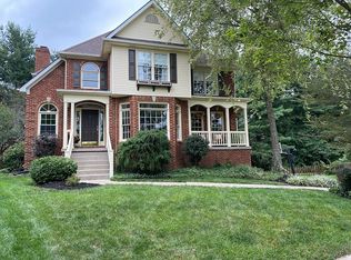 700 Maple Ridge Ln, Lexington, KY 40509